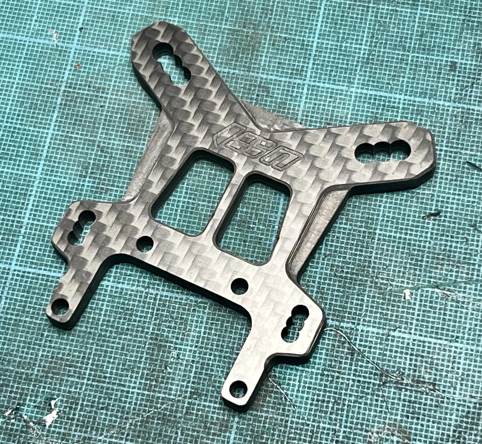 Supports d'amortisseur carbone Tekno EB48 / NB48 2.1, photo 3