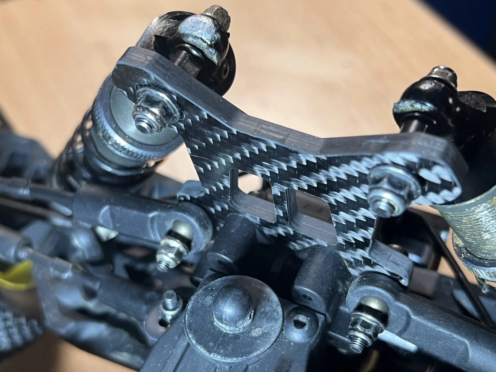 Supports d'amortisseur carbone Tekno EB48 / NB48 2.1, photo 5