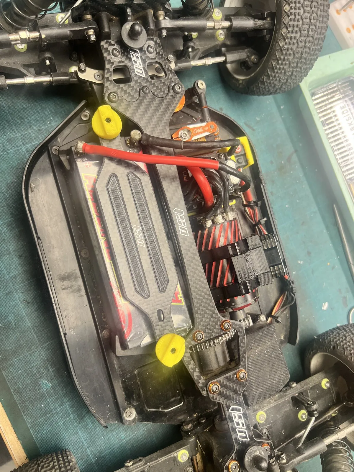 Kit carbone Hot Bodies 1/8, photo 6