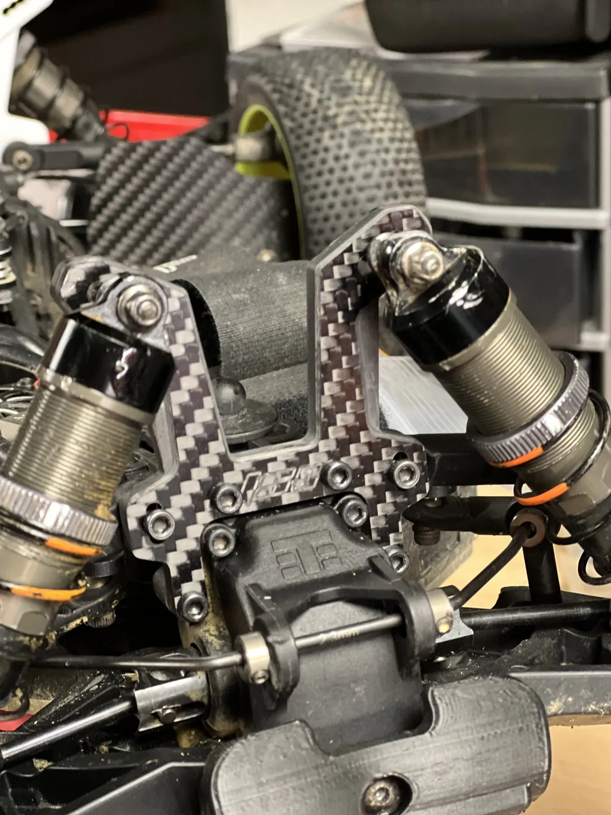 Supports d'amortisseur carbone Tekno EB48 / NB48 2.2, photo 6