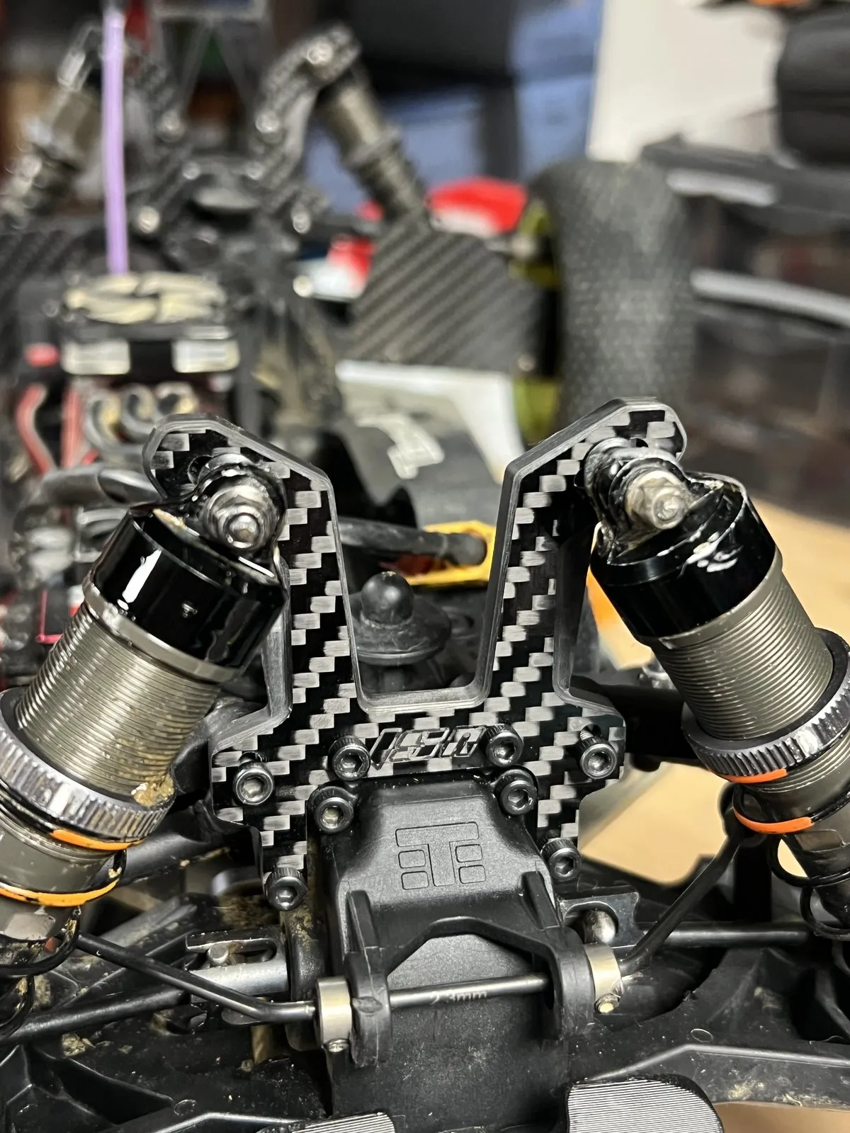 Supports d'amortisseur carbone Tekno EB48 / NB48 2.2, photo 8