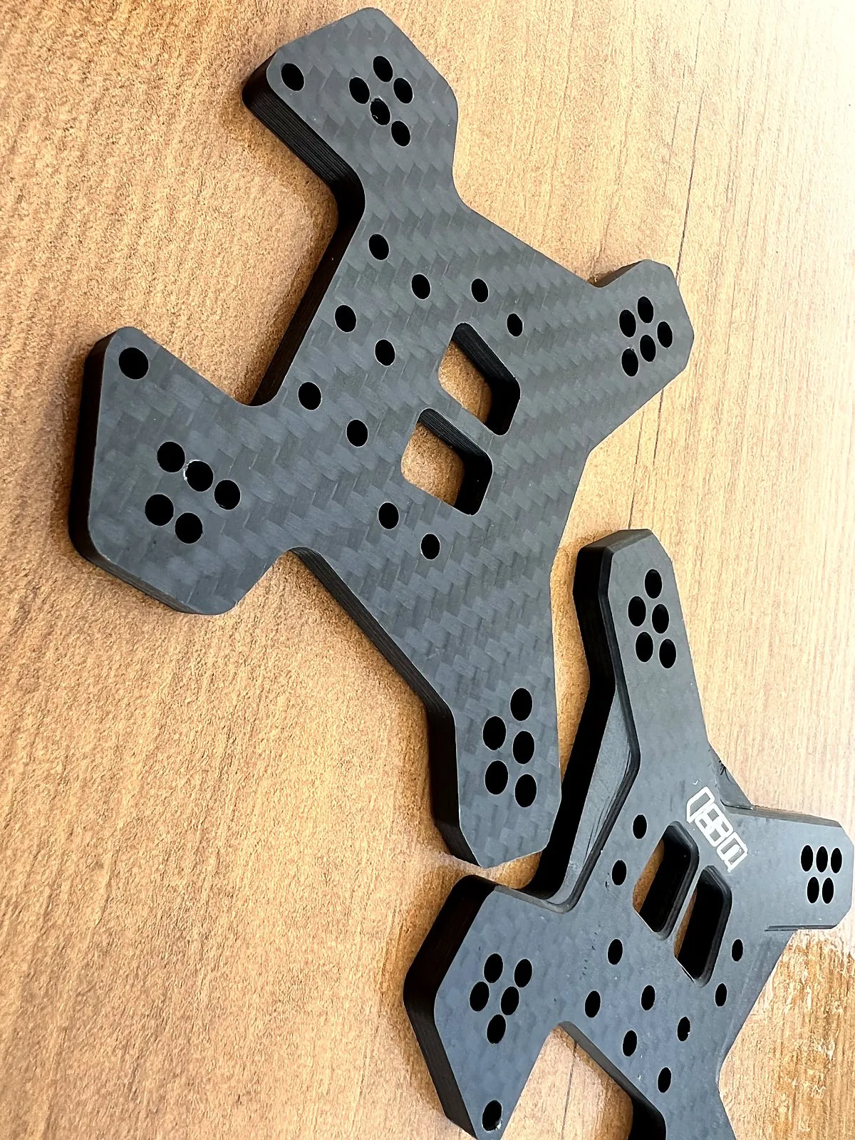 Supports d'amortisseur carbone JSN Concept